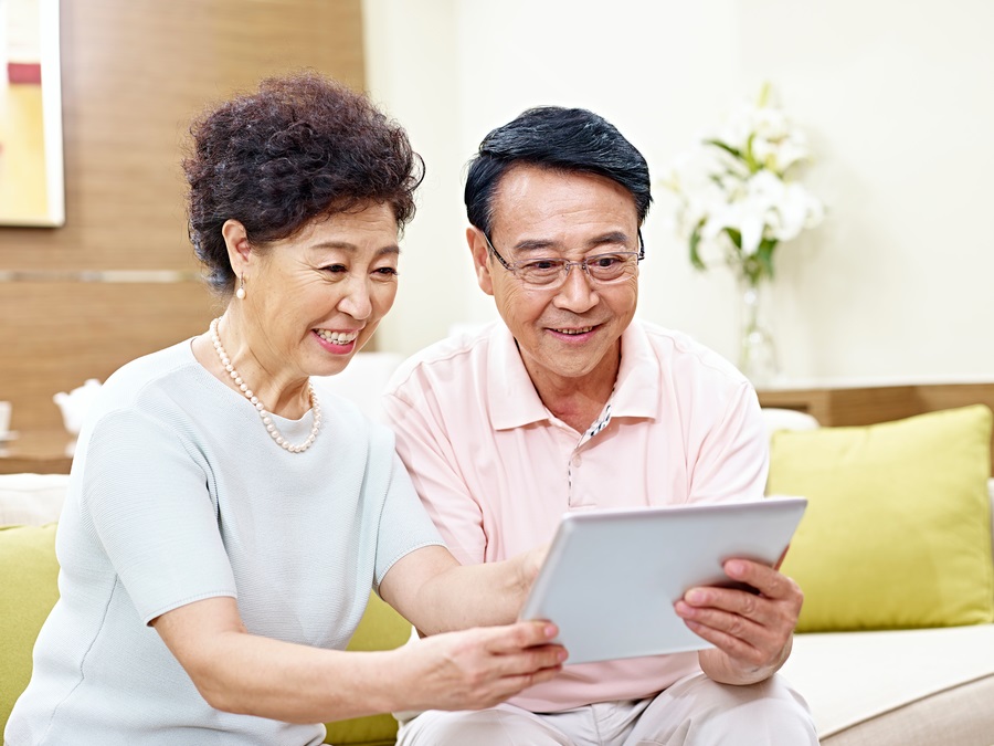 3 Life-Changing Smart Tech Features for the Elderly and Disabled