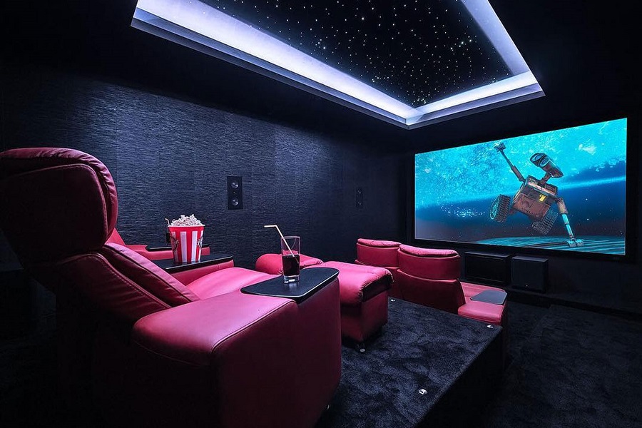 Recreate the Cinema Experience With A Home Theater Setup