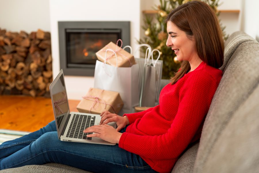 How a Home Automation System Helps Bring Joy to the Holidays